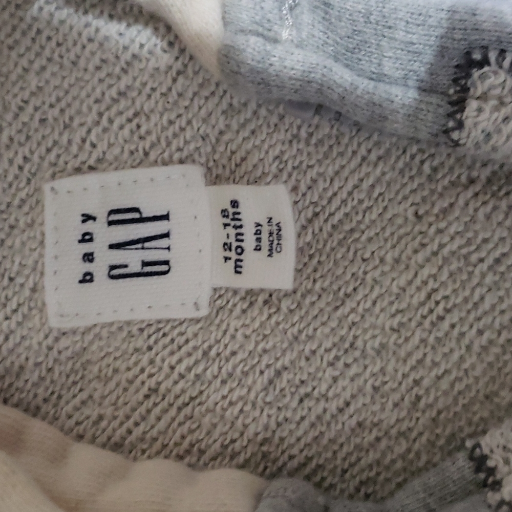 👶🏾Gently worn boys "Baby Gap" 1 piece jumpsuit size 12-18m - Picture 3 of 3